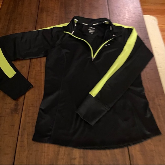 Nike Dri Fit Long Sleeve Pull Over - Picture 12 of 14